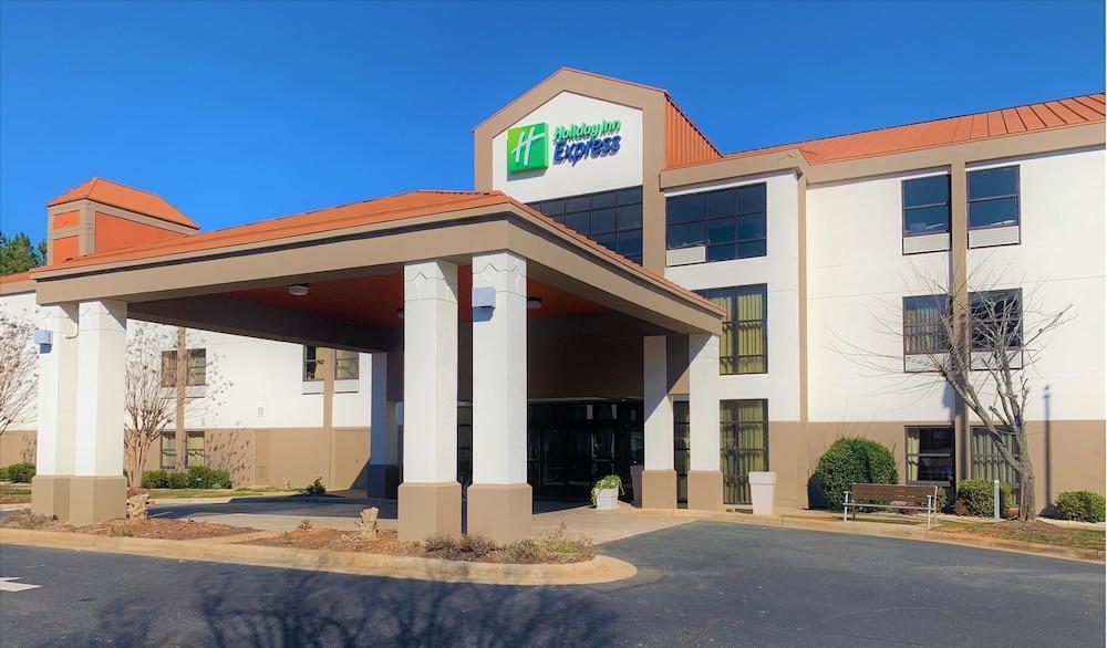 Holiday Inn Express Hillsborough-Durham Area By Ihg Экстерьер фото