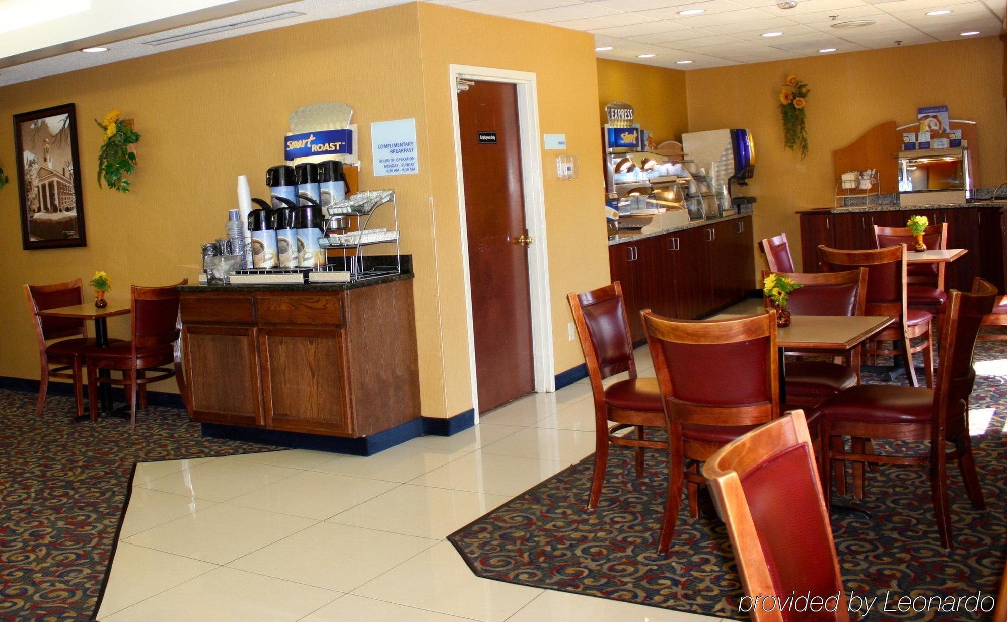 Holiday Inn Express Hillsborough-Durham Area By Ihg Экстерьер фото